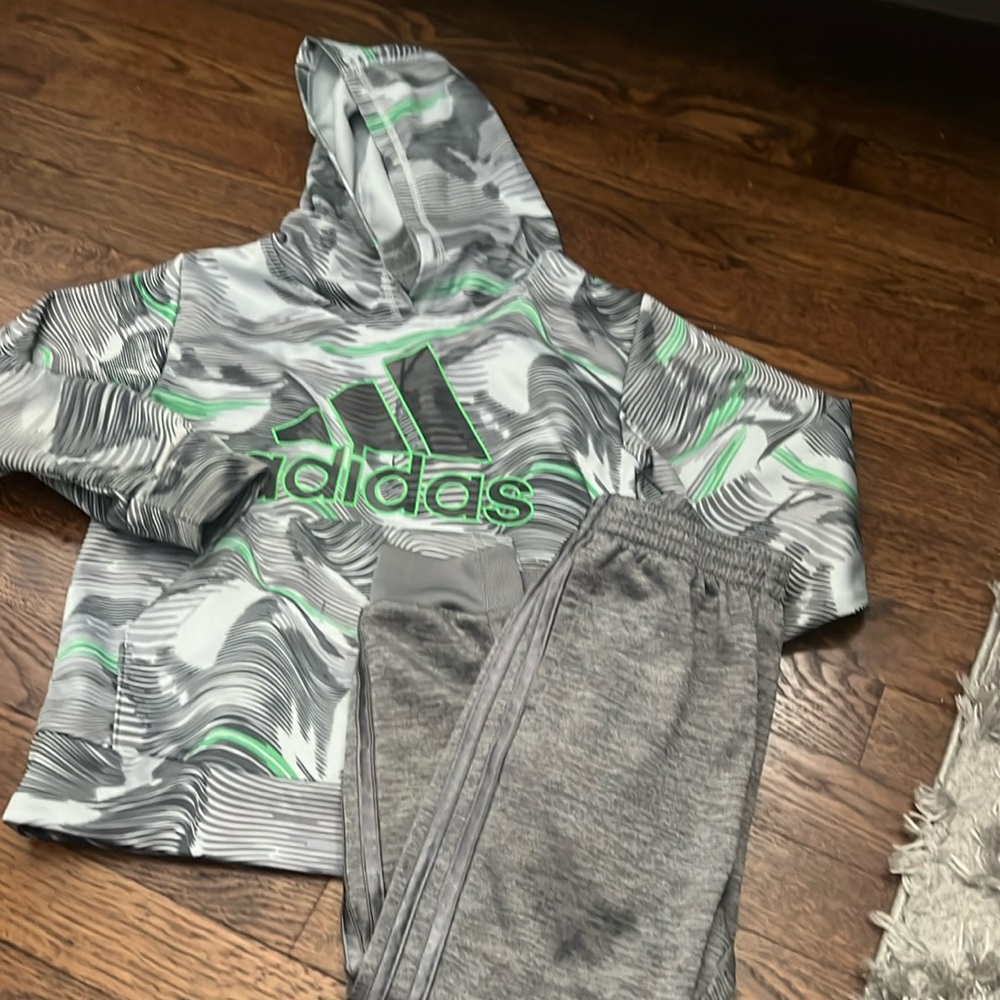Addidas gray hoodie sweatsuit